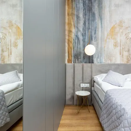 Apartmán One Bedroom In Center By Renters Prestige *