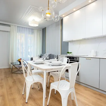 One Bedroom In Center By Renters Prestige * Warszawa