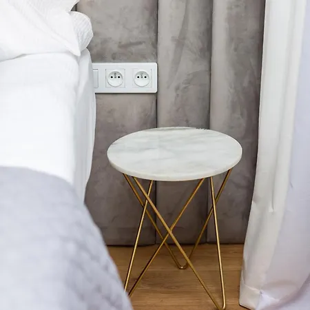 Apartmán One Bedroom In Center By Renters Prestige *