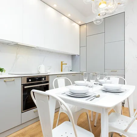 Apartmán One Bedroom In Center By Renters Prestige